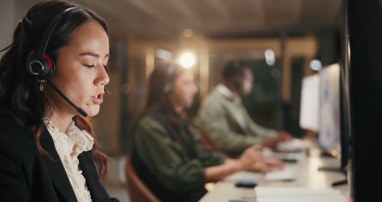 Contact center agents working calls at night